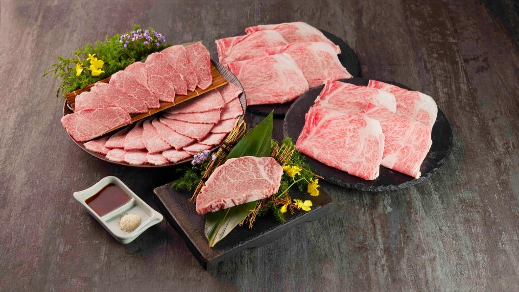 日本A5和牛菲力肋眼雙饗燒肉超值箱原價 9,226 元,特價 4,799 元。(圖/乾杯集團提供)