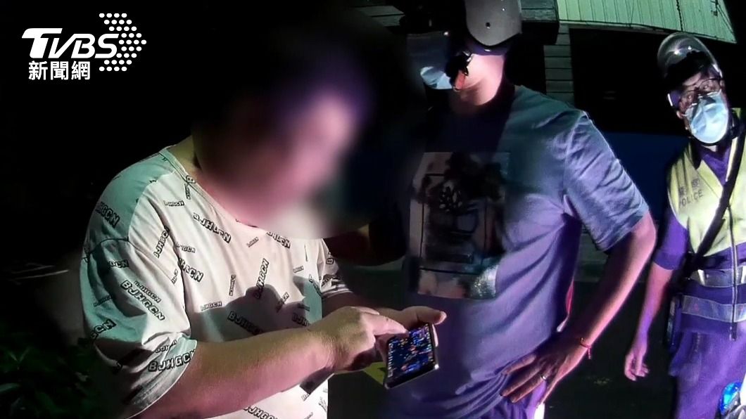 爽嗑當歸羊肉被捕…毒蟲飆冷汗 故作鎮定狂玩手遊壓壓驚