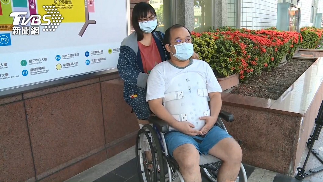 男童父親盼集氣度難關。(圖/TVBS資料畫面)