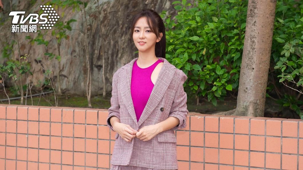 《機智校園》愛雅剛升格人妻 同劇周曉涵突喊:進入婚姻生活