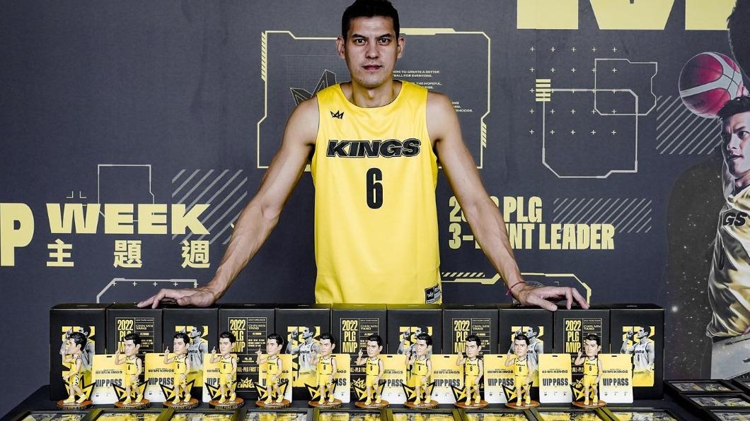 現年38歲的楊敬敏主打小前鋒,上賽季以場均21.2分榮獲年度MVP。(翻攝自/臉書 新北國王)