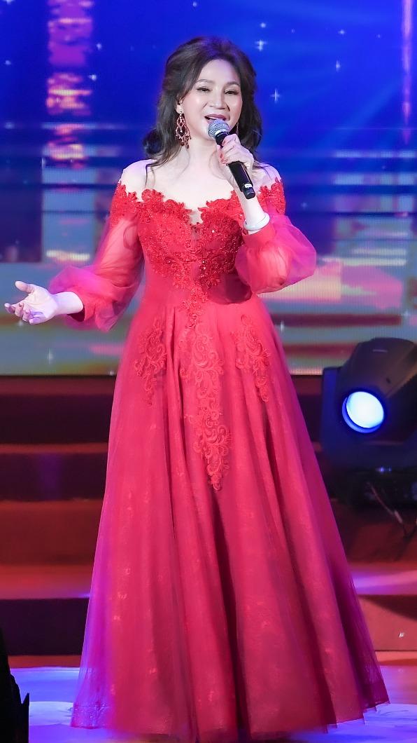 小百合演唱會前確診。(圖/玥綺影視文化提供)