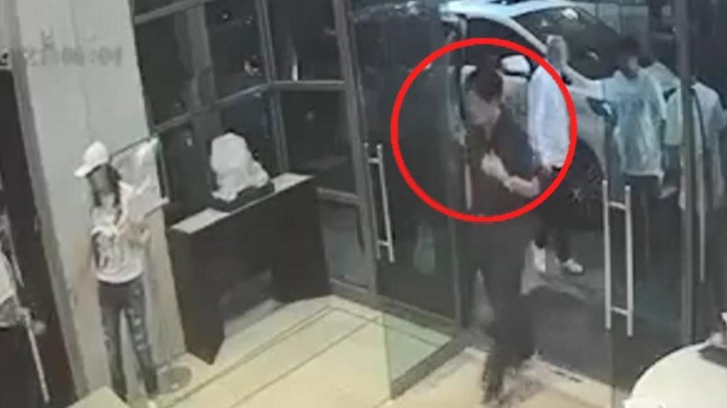 警大校長陳檡文被爆曾赴招待所。（圖／黃國昌提供）