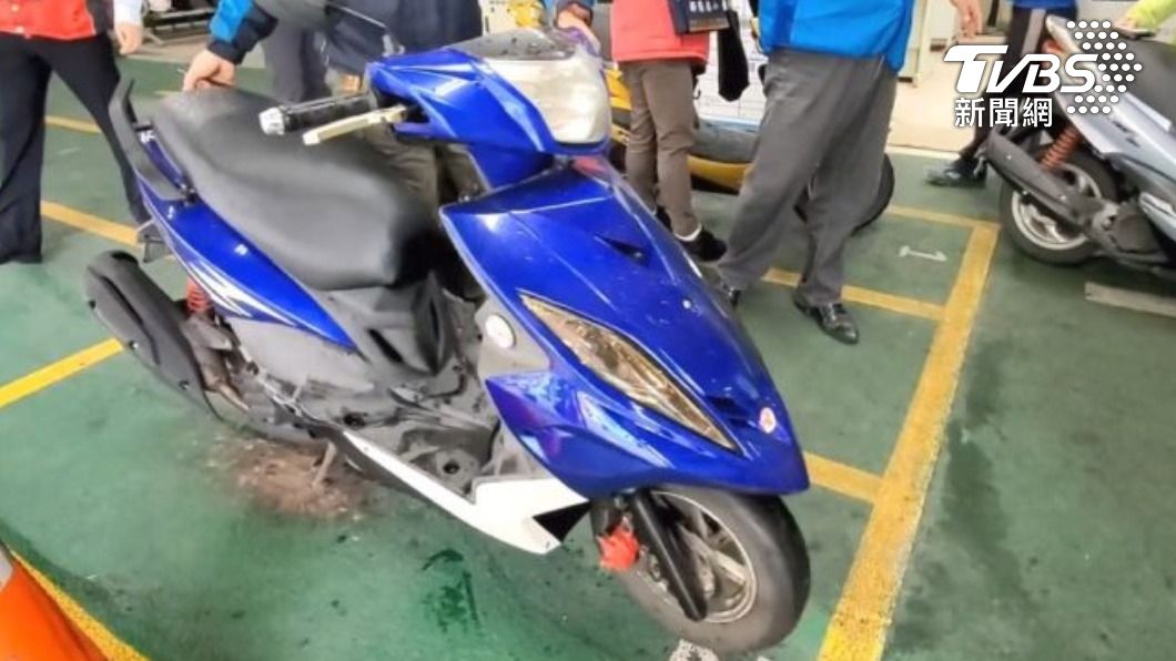 機車檢定忘帶1物!店員無言問「這句」 她驚:太丟臉