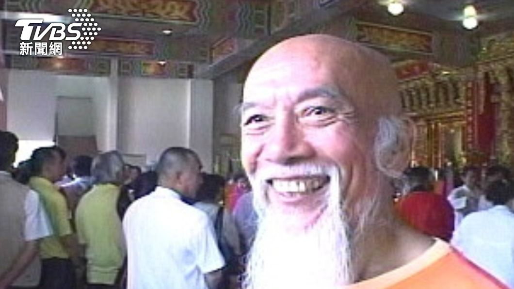 洪流10多年前現身台南廟宇落成典禮，遭誤會轉行當道士。（圖／TVBS資料畫面）