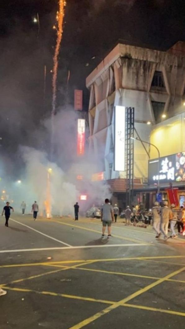 民眾不滿向環保局檢舉。（圖／翻攝自高雄大小事）