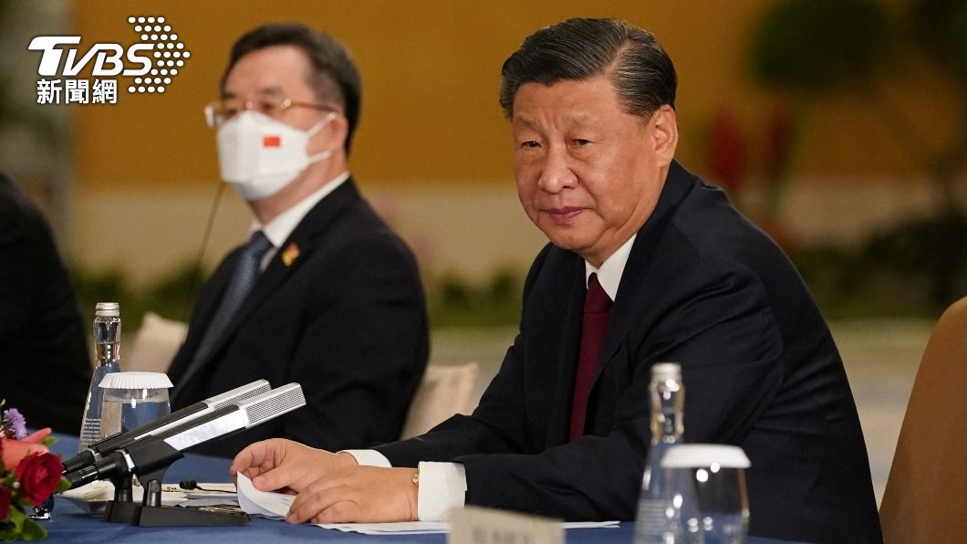 習近平帶領大陸外長王毅、陸外交部發言人華春瑩等人出席會議。（圖／達志影像路透社）