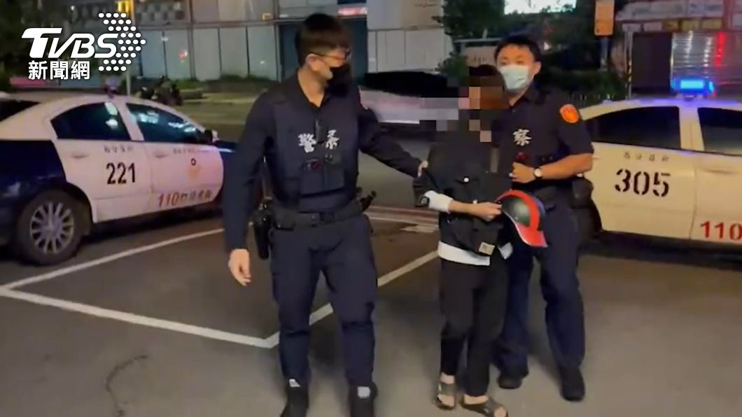 警方循線逮捕行竊的阮男。(圖/TVBS)