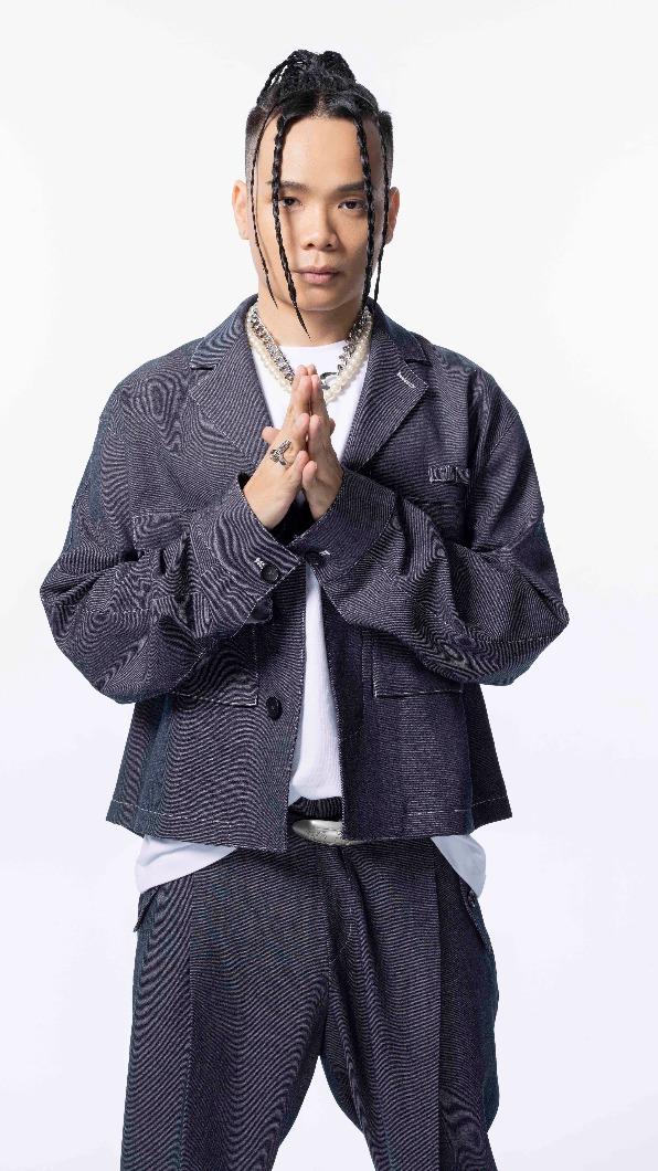 Barry從小就非常叛逆。(圖/華納音樂提供)