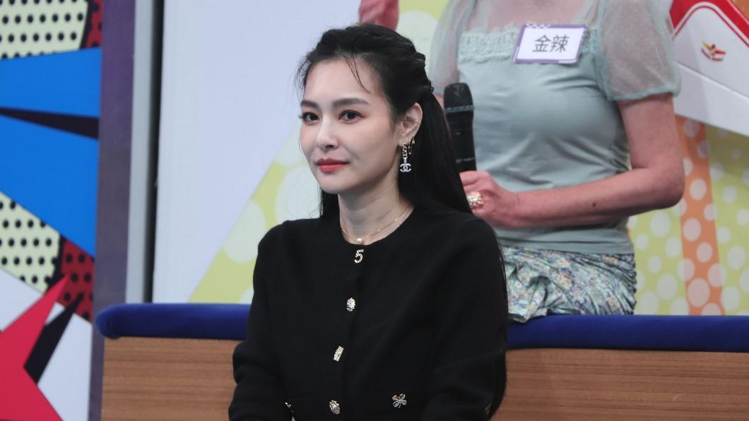 王思佳分享媽媽經。(圖/中天提供)