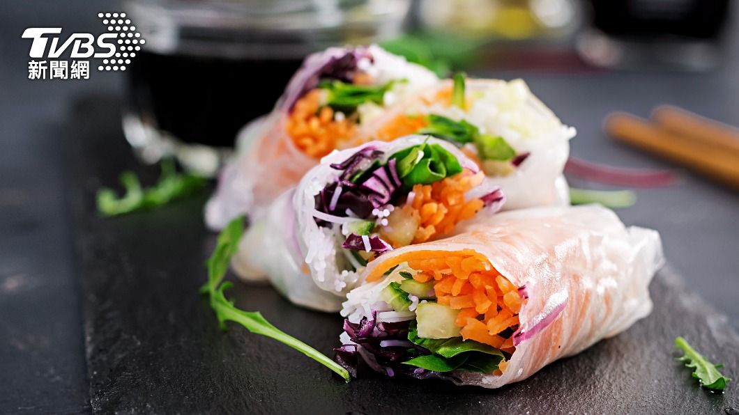 一片綠豆粉皮就相當於半碗飯的澱粉量。（示意圖／shutterstock達志影像）