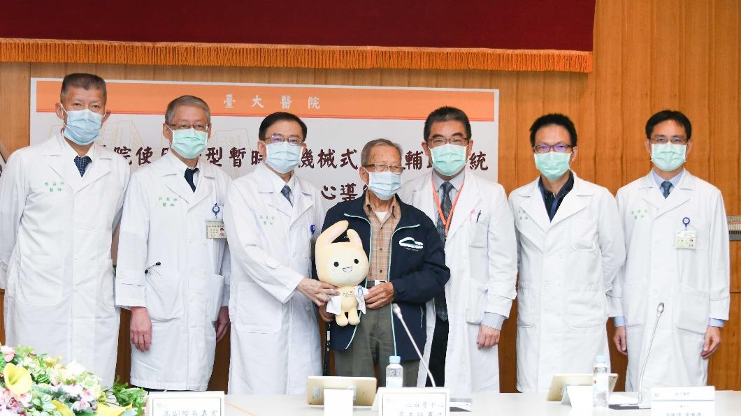 葉克膜也難救!台大醫用新技術搶命 完成首2例複雜心導管