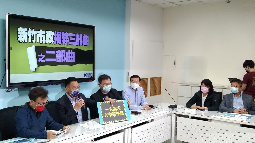 林耕仁今日在立法院開記者會。(圖/翻攝自林耕仁臉書)