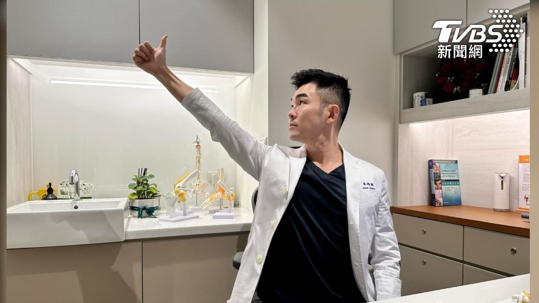 手眼肩頸協調運動 可有效擺脫脊椎肩頸疼痛(圖/陳相宏醫師臉書)