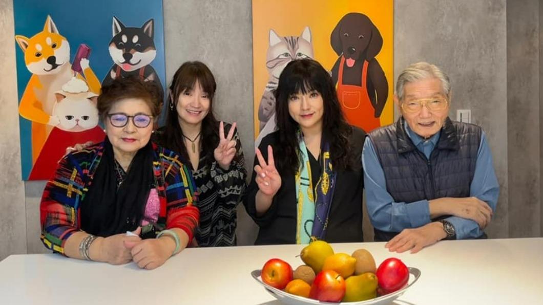 唐綺陽帶父母開箱新房!「超奢華內裝」網看傻 眾星友敲碗參觀