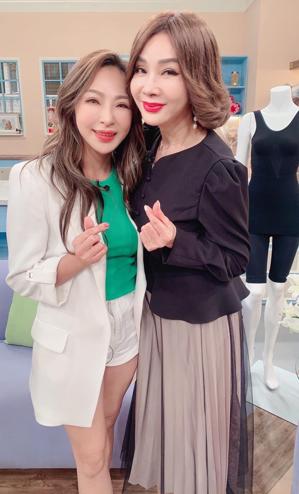 妞妞視陳美鳳為偶像。(圖/翻攝自妞妞許寀菁臉書)