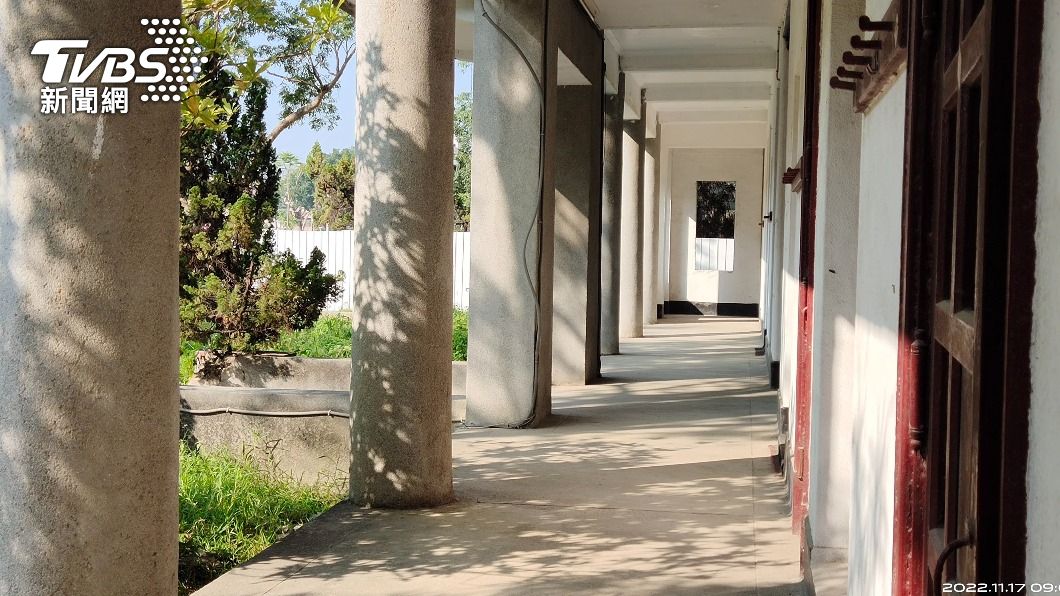 隊史館前廊