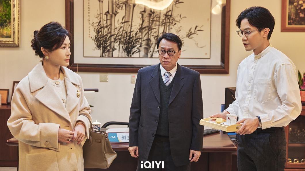 游安順(中)在《第9節課》與薛仕凌(左)再度合作,左為尹馨。(圖/愛奇藝國際站提供)
