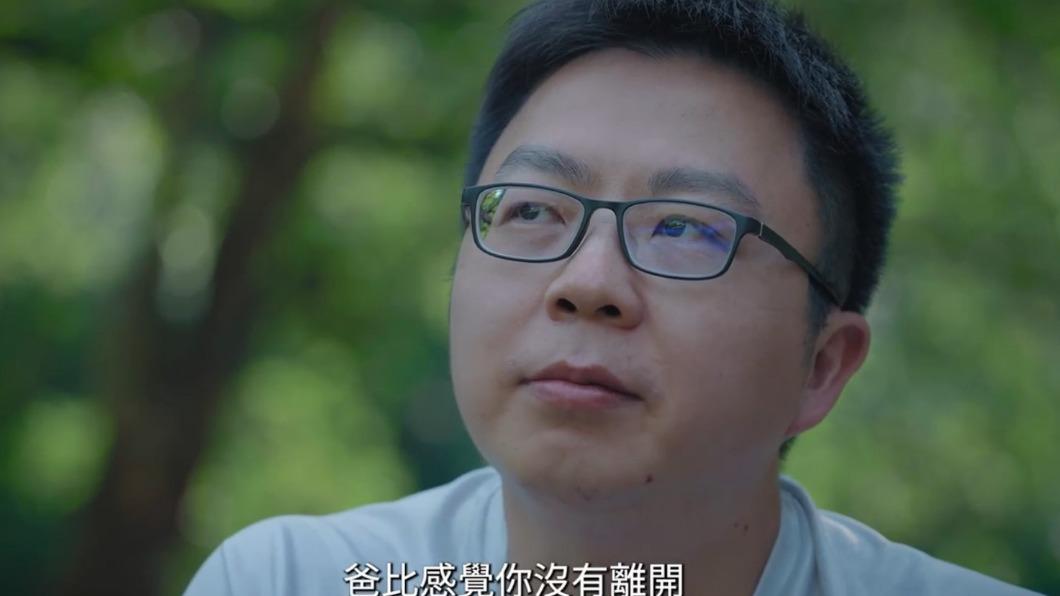 恩恩爸投票日動怒!衝警局報案提告 狠嗆酸民:等著吧
