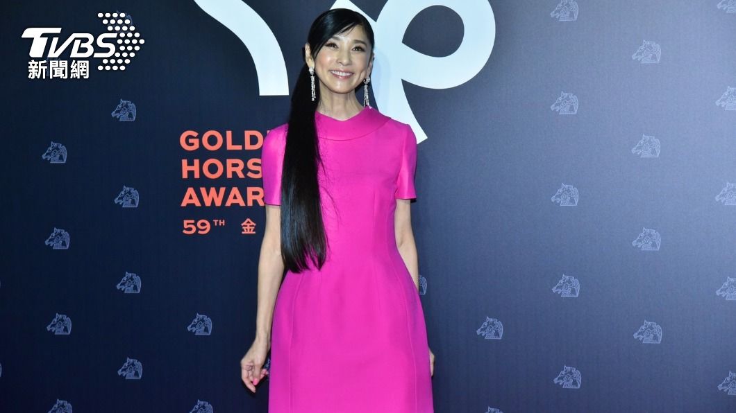 金馬紅毯/這樣62歲?「日本陳美鳳」超凍齡 前凸後翹完勝一票女星