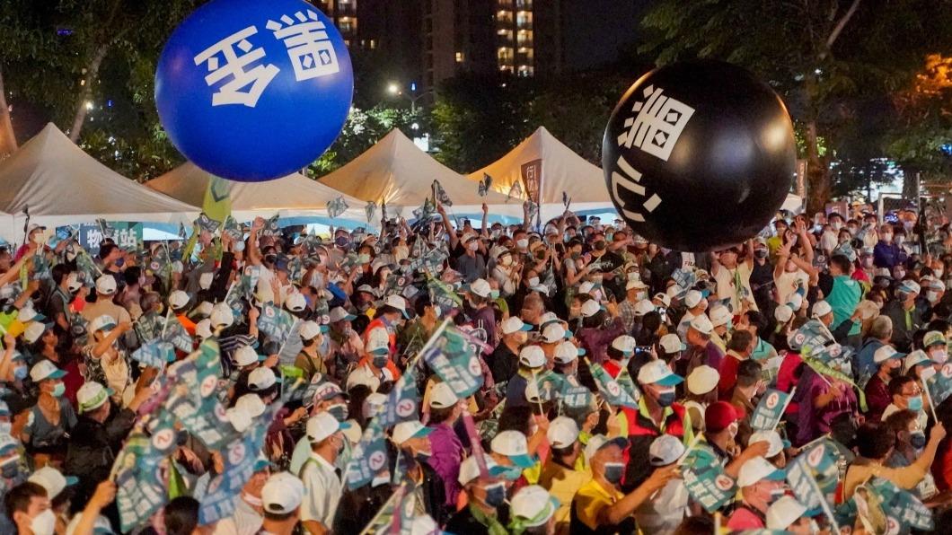 民進黨黃金週三巨頭赴台中替蔡其昌站台。(圖/蔡其昌辦公室提供)