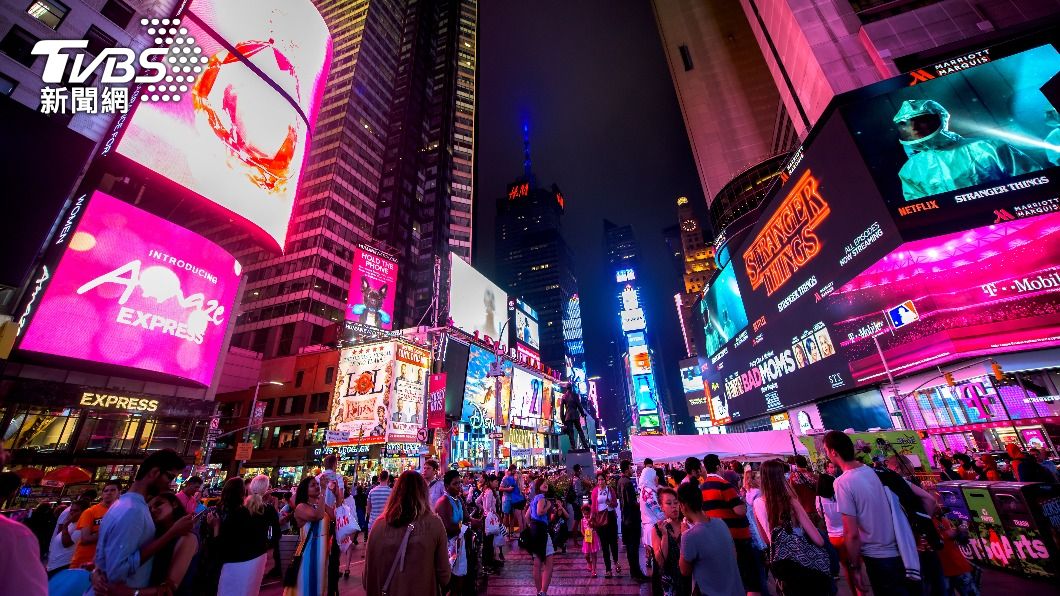 紐約時報廣場跨年都會湧進大批人潮。(示意圖/shutterstock達志影像)