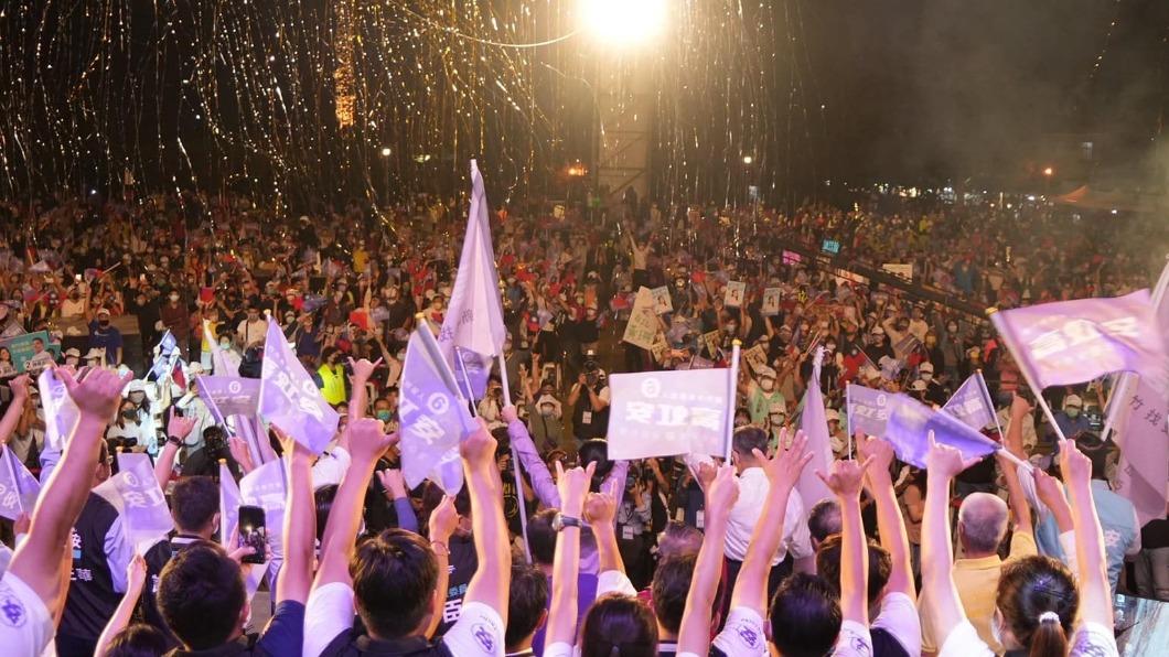 高虹安昨舉辦造勢晚會千人到場力挺。(圖/翻攝自高虹安臉書)