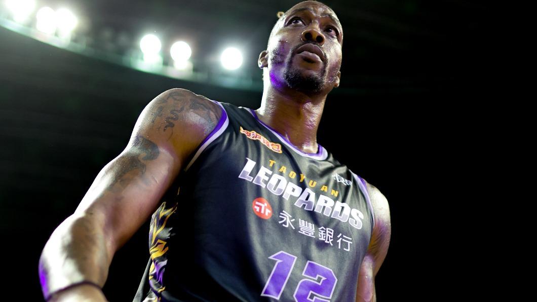 「魔獸」霍華德（Dwight Howard）在台首戰表現亮眼。（圖／桃園永豐雲豹隊提供）