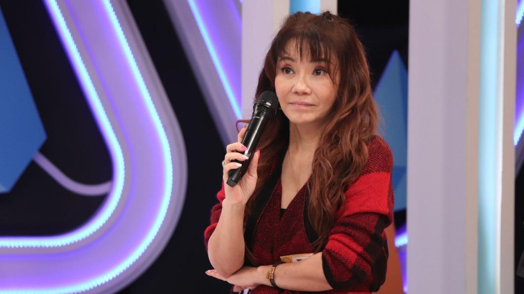 甄莉還原當時情況。(圖/中天提供)