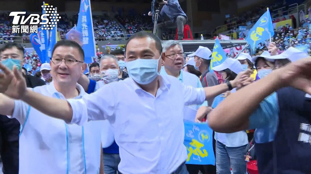新北市長侯友宜自行宣布當選。(圖/TVBS)