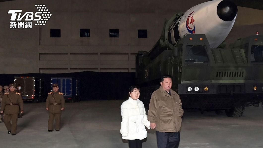金正恩首次帶愛女亮相　專家分析原因：與「核武」有關