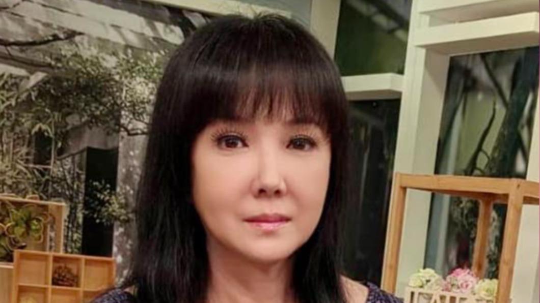 女星丁國琳近期在節目提起,當年未婚生女事件的始末。(圖/翻攝自丁國琳臉書)