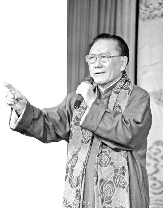 薛中銳一生奉獻演藝事業。(圖/翻攝自微博)