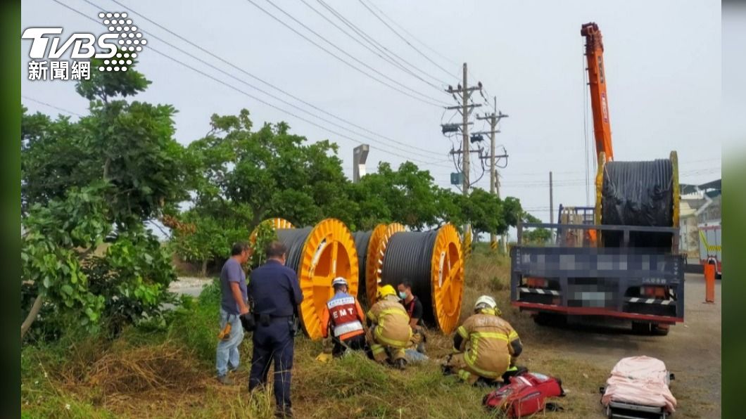 沒誤觸仍被電!台南吊車感電意外 地板燒焦司機命危