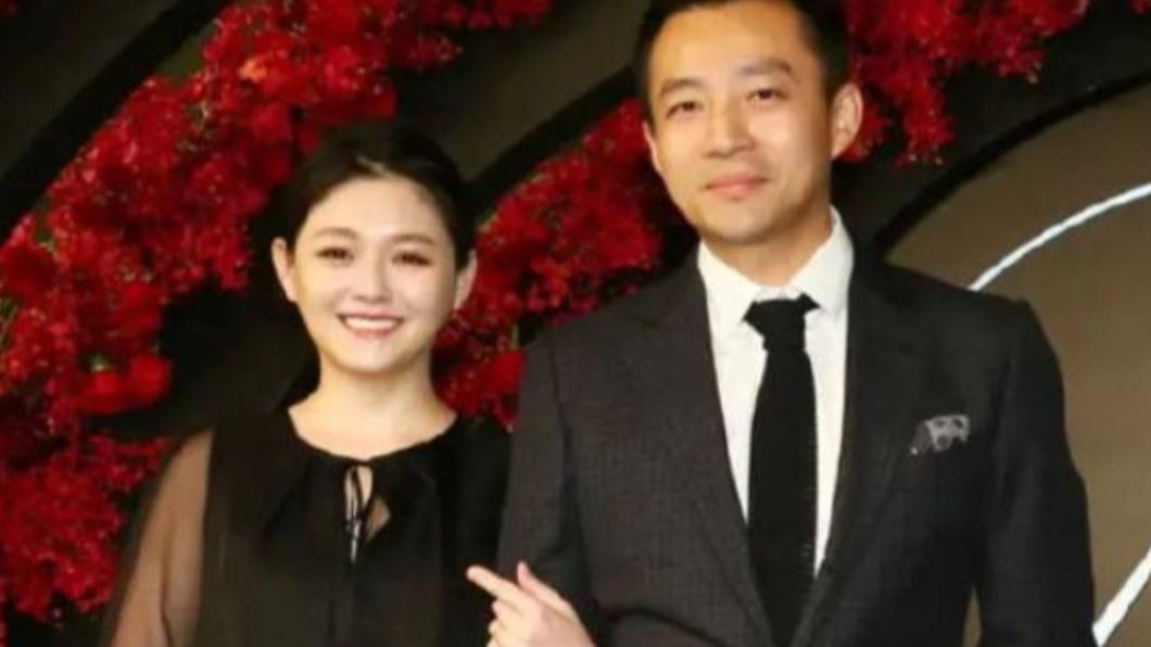 藝人大S與汪小菲去年底離婚。(圖/翻攝自微博)