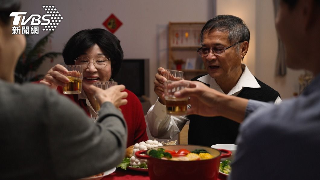 家族聚餐驚「男友是表弟」 長輩超開明!1原因不反對交往
