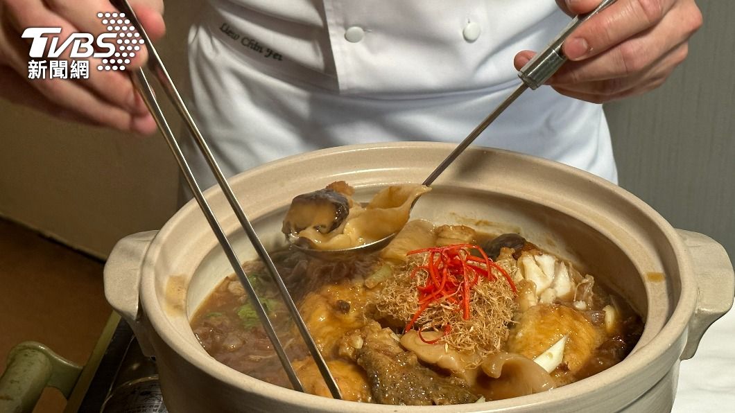龍虎雙味─XO醬花膠龍膽煲&頭腩濃湯麵。（圖／葉韋辰攝）