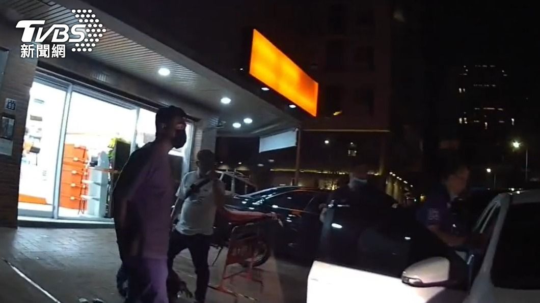 謝男新買的車也一併被查扣。（圖／TVBS）