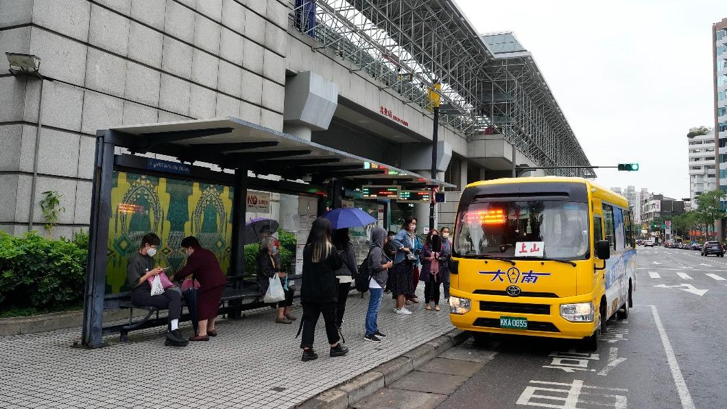 學生住宿北投溫泉飯店　文化大學每天開60班次專車