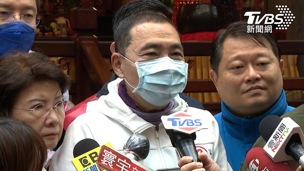 被問到林佳龍重提30年前幼稚園火燒車意外類比恩恩案,侯友宜止不住神色黯然。(圖/TVBS)