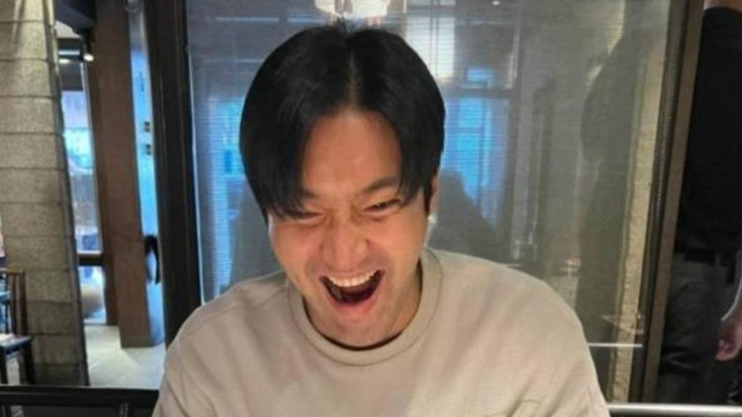 始源已吃到心心念念的麻辣鍋。(圖/翻攝始源IG)