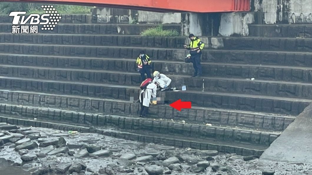 驚!無名男子「面朝下」擱淺大排身亡 民眾嚇壞急報案