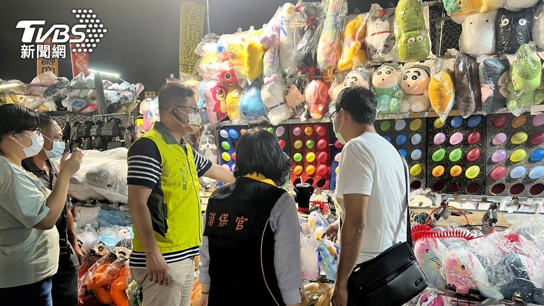 花園夜市射汽球結帳5200元 南市府稽查限期改善