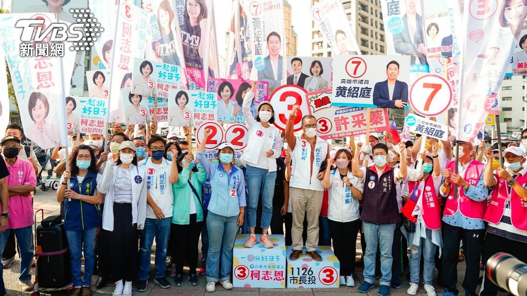 柯志恩今天依舊行程滿檔。（圖／柯志恩競選辦公室提供）