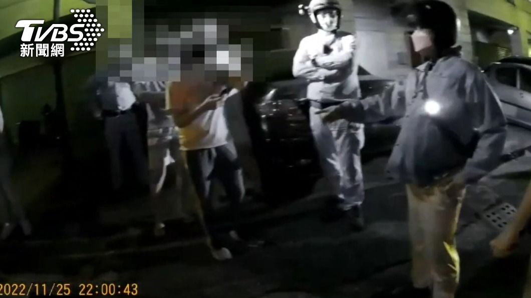 「棒球隊」出沒!買賣糾紛爆口角 女偕4友鋁棒砸車洩恨