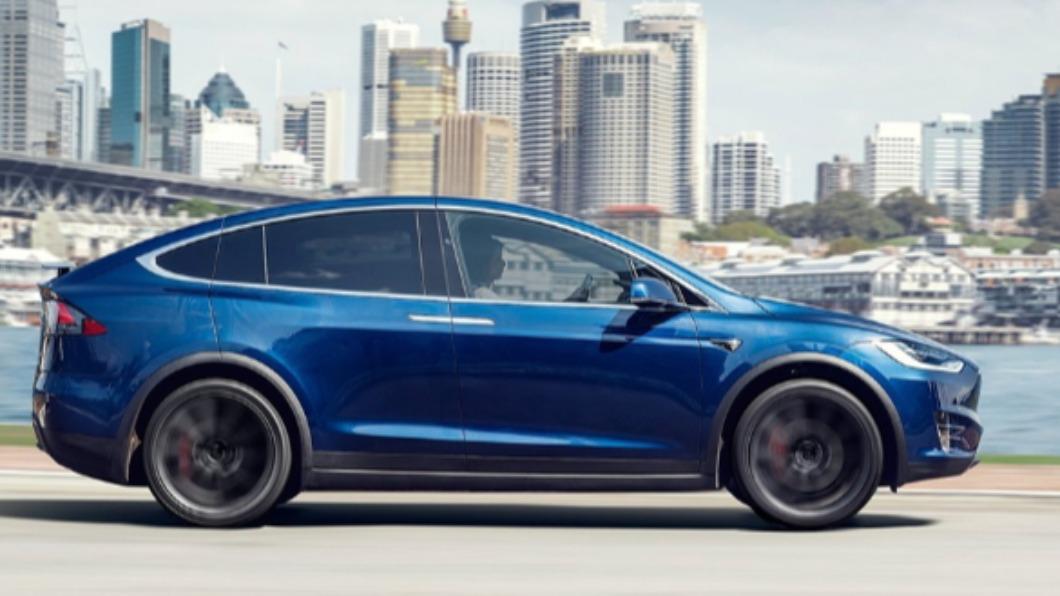 法院判決出爐,車主需賠償特斯拉+登報道歉。(圖/翻攝自Tesla)