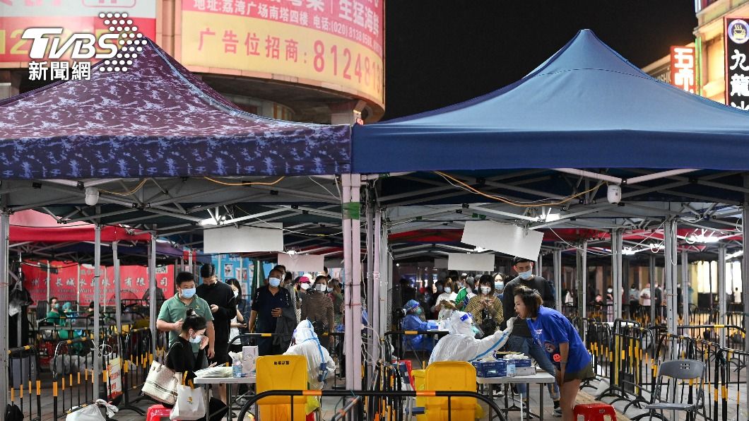 大陸防疫亂象叢生 廣東傳搶驗核酸釀推擠踩踏意外