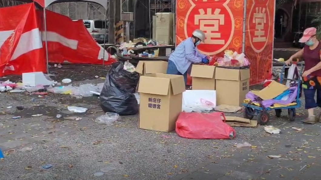 僅幾名長輩幫忙收拾善後。(圖/民眾提供)