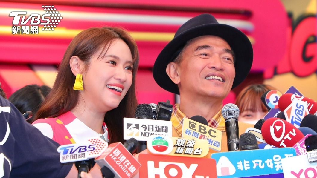 吳姍儒和吳宗憲受訪。(圖/黃城碩攝)