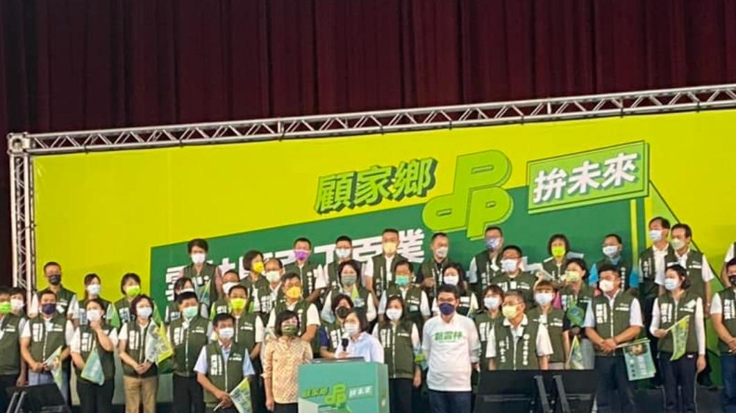 周秀月曾任三屆縣議員。(圖/翻攝自周秀月臉書)
